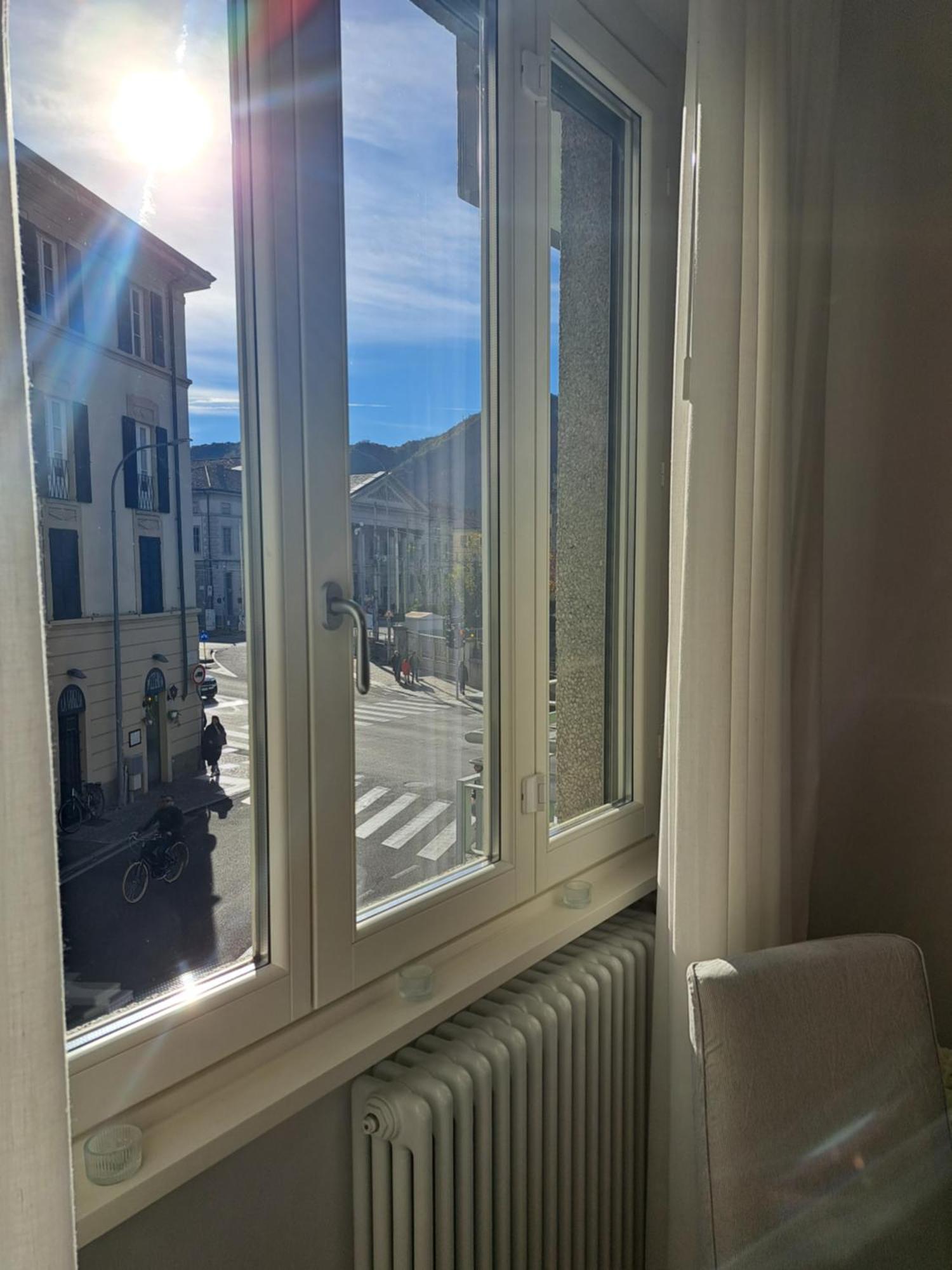 The Window On The Theatre And The Cathedral - Luxury Apartment Como Kültér fotó