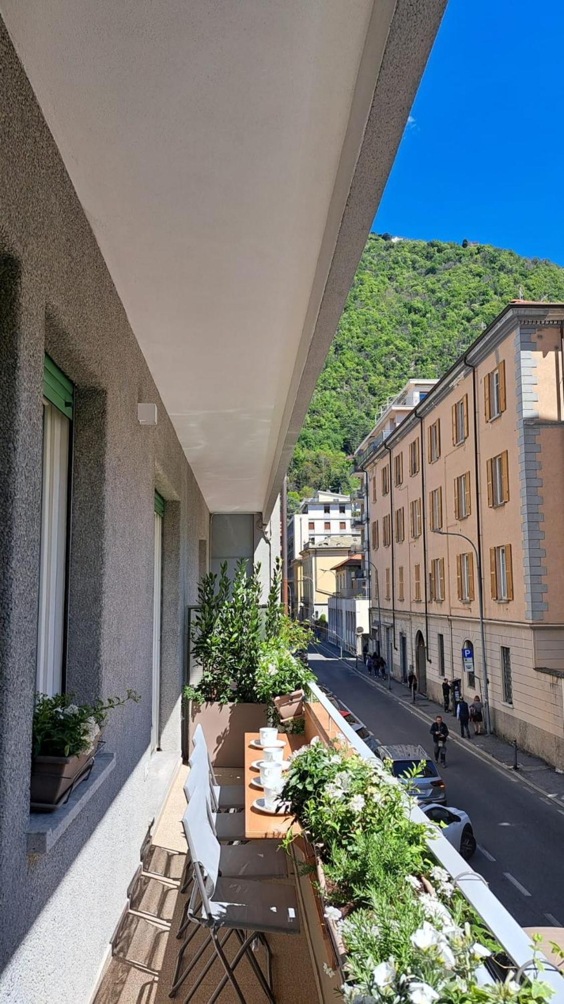 The Window On The Theatre And The Cathedral - Luxury Apartment Como Kültér fotó